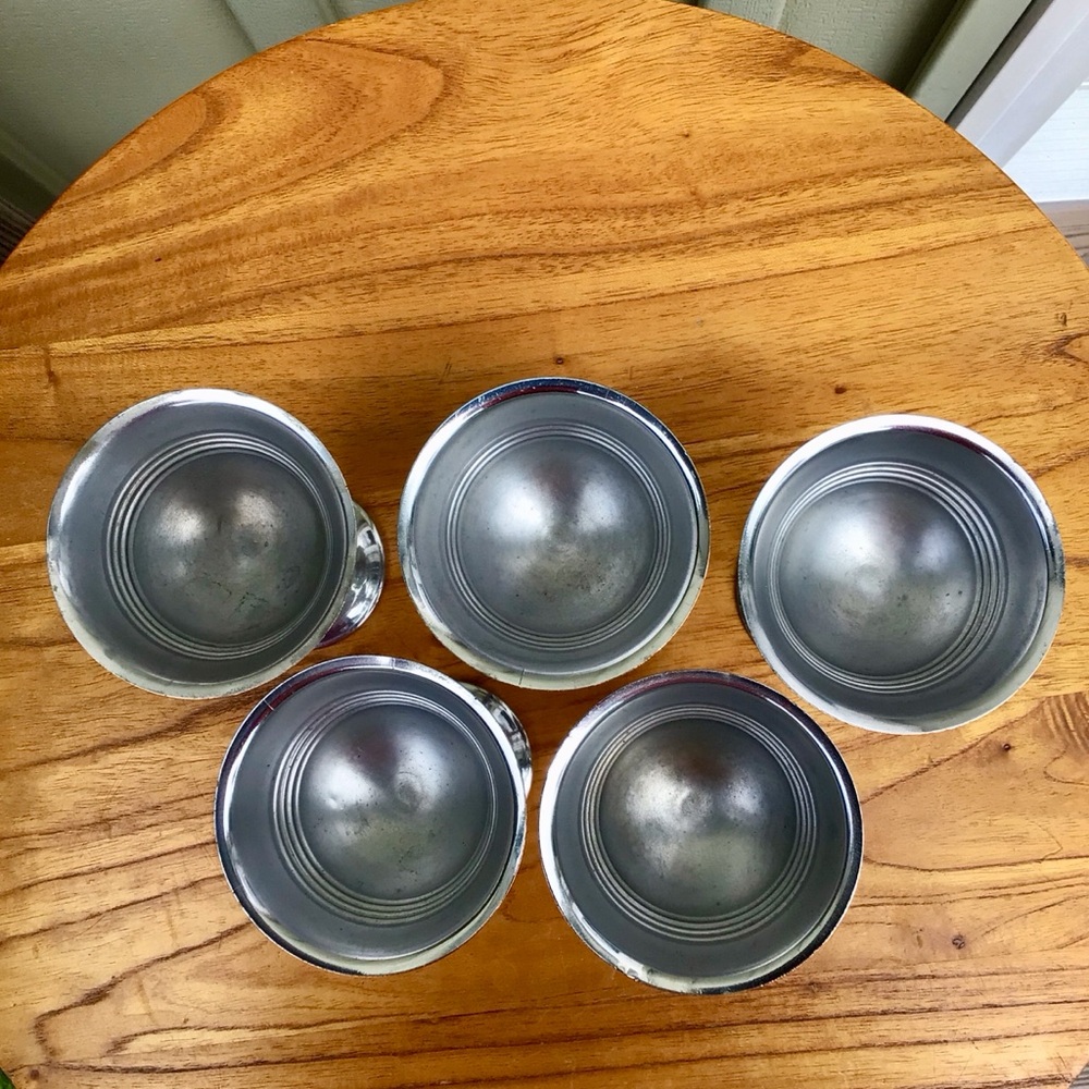 Vintage Stainless Chrome MCM Cocktail Shaker Pitcher with Goblets - Picture 12 of 13